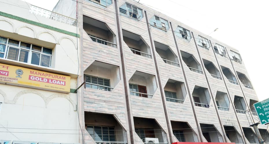 New International Hotel, Varanasi 1